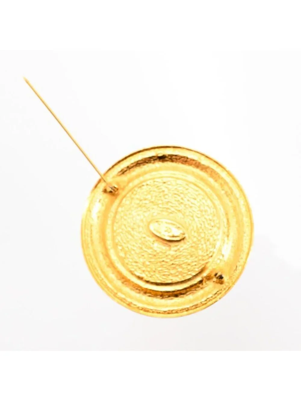 Chanel Brooch Gold